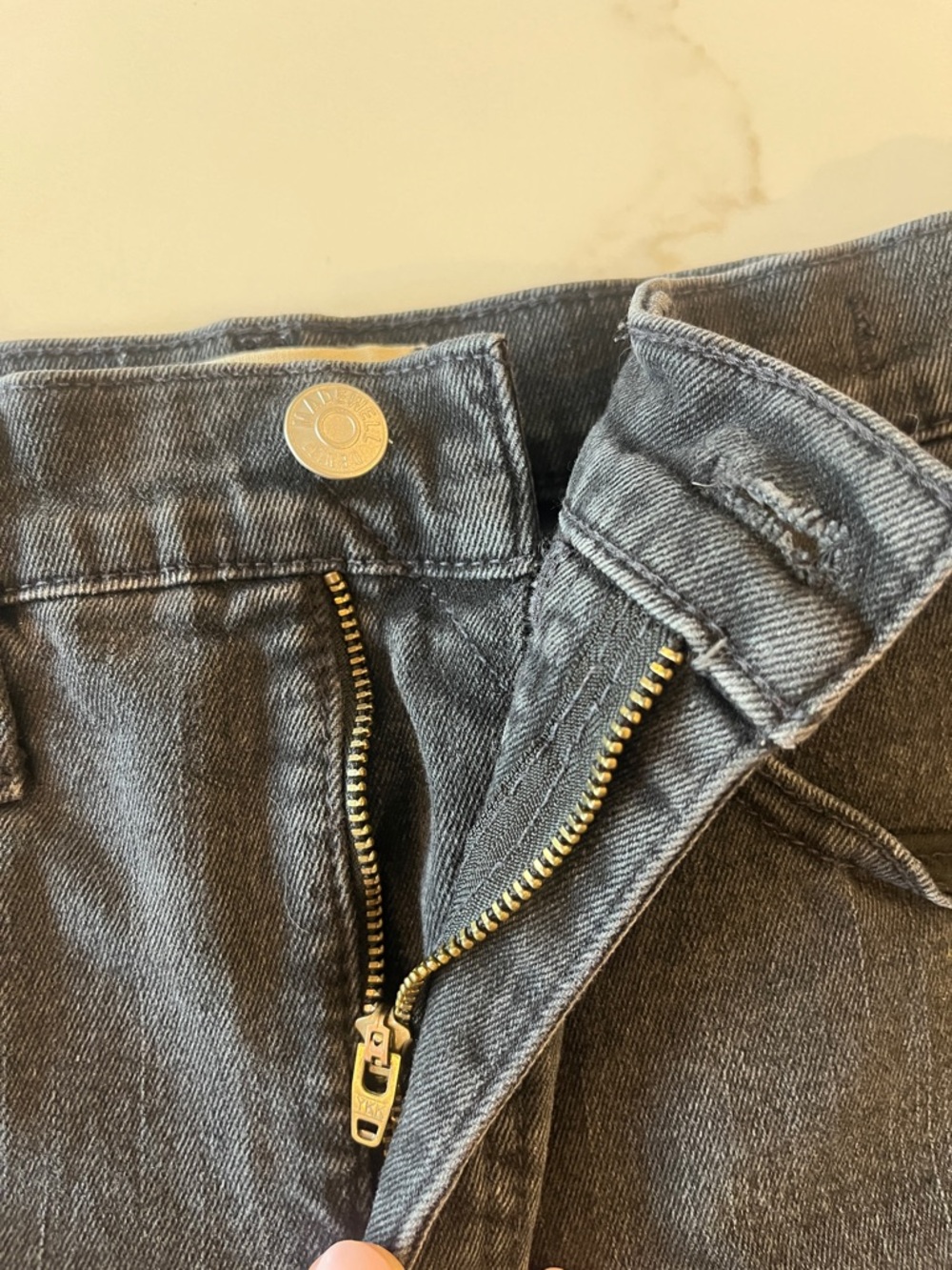 Madewell High-Rise Denim Raw Hem Shorts in Washed Black/Lunar Wash 26 - Picture 8 of 9